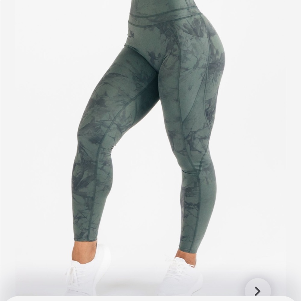 NWT Alphalete Alphalux Force Legging 27”